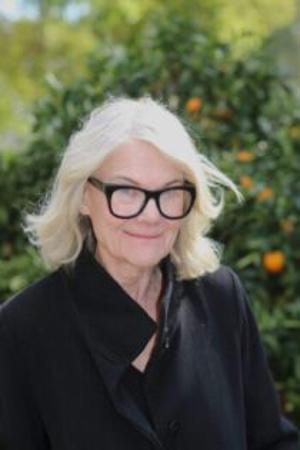 resized_0082-scaled-350x500-1-210x300